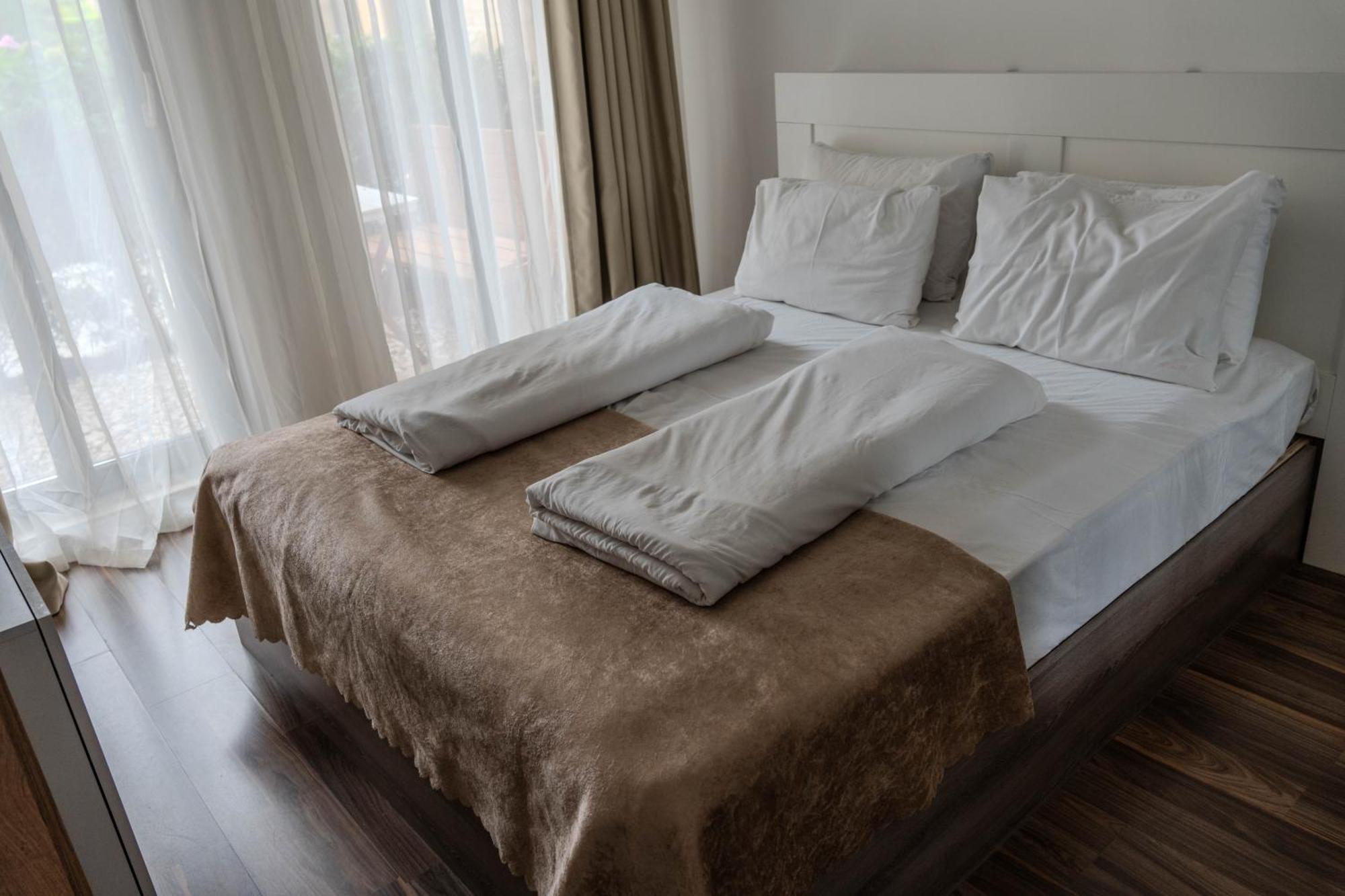 Apartment In Evargreen Complex With Terrace ヴァルナ エクステリア 写真