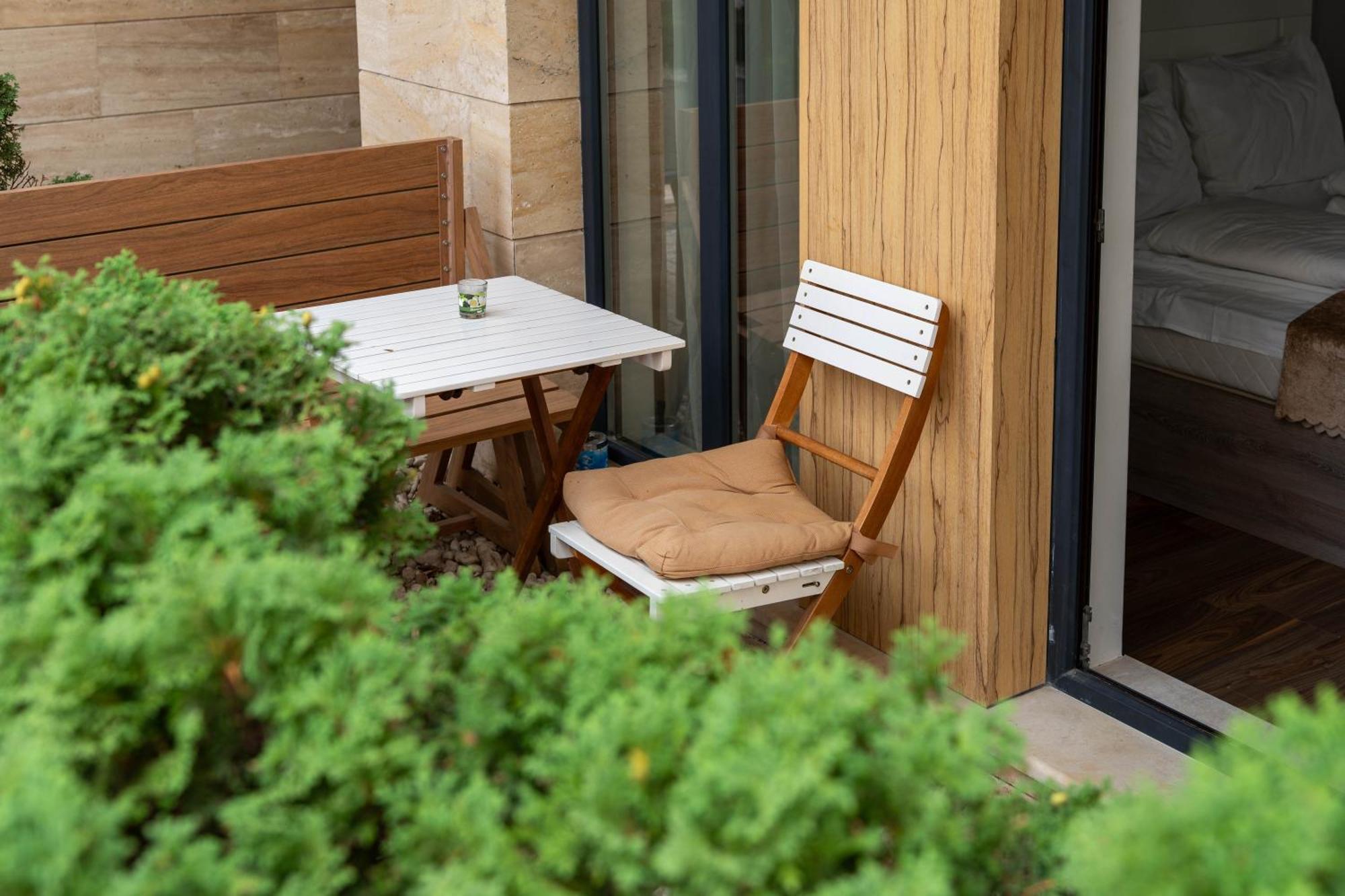 Apartment In Evargreen Complex With Terrace ヴァルナ エクステリア 写真